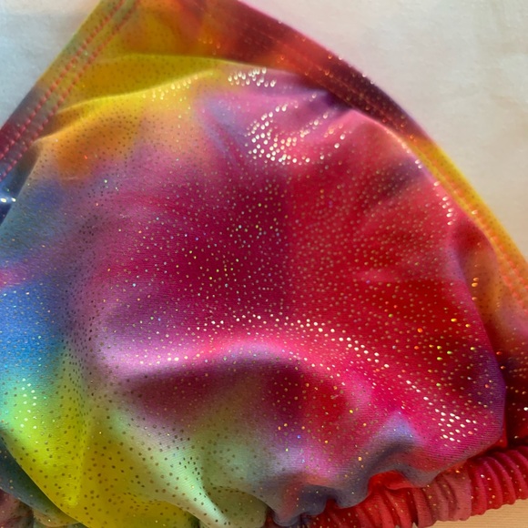 Reversible swim suit with matching bucket hat size small - Picture 3 of 6